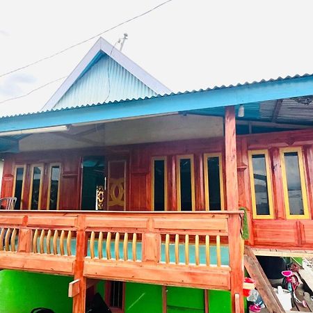 Jhuna Komodo Homestay Экстерьер фото
