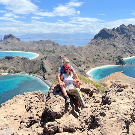 Jhuna Komodo Homestay Экстерьер фото