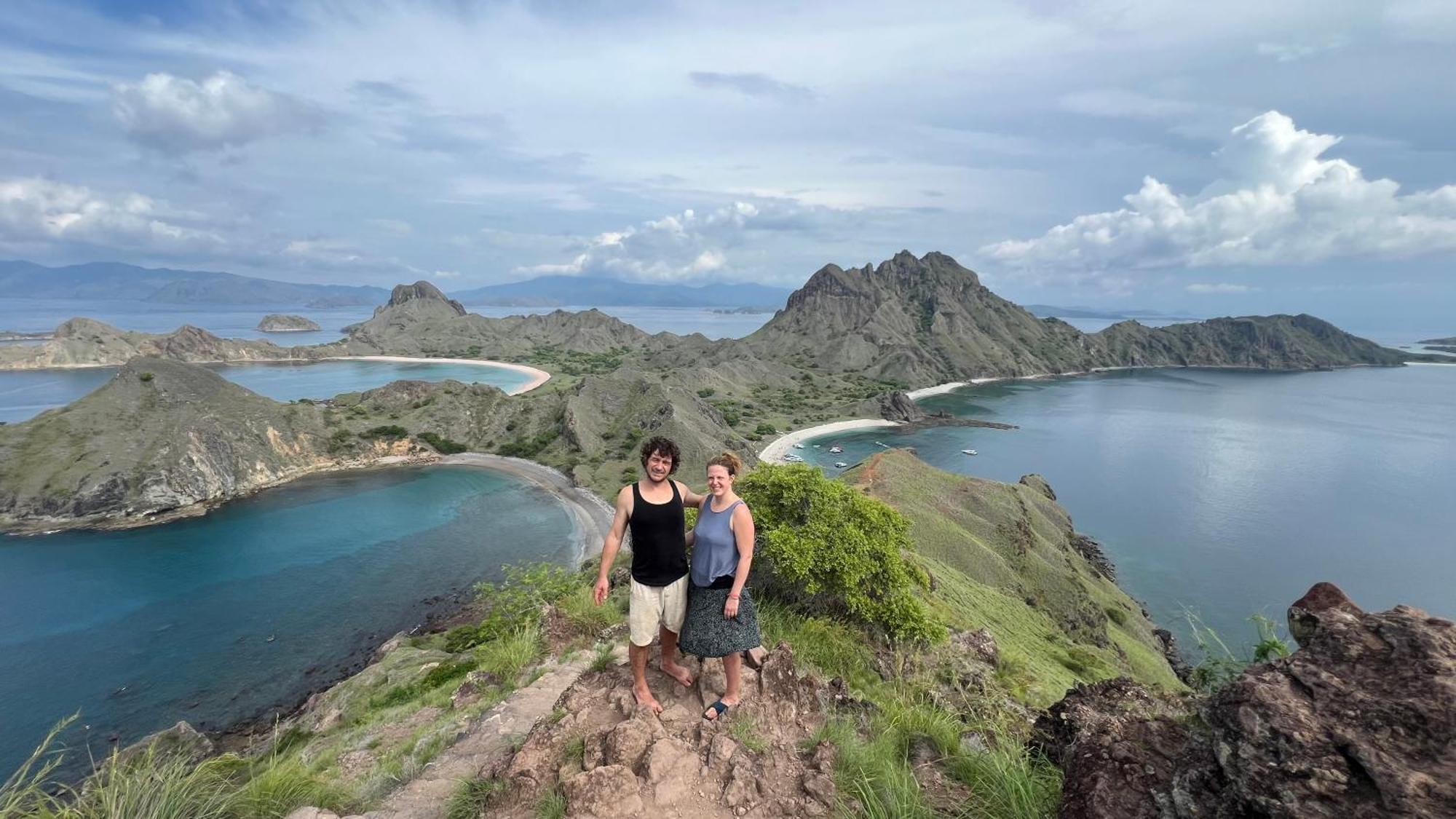 Jhuna Komodo Homestay Экстерьер фото