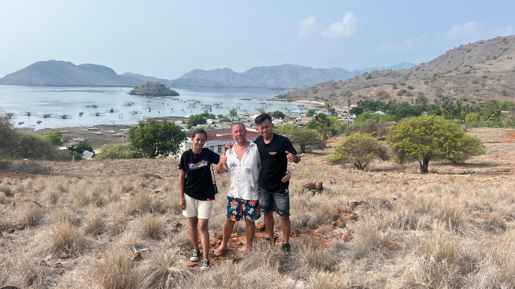 Jhuna Komodo Homestay Экстерьер фото