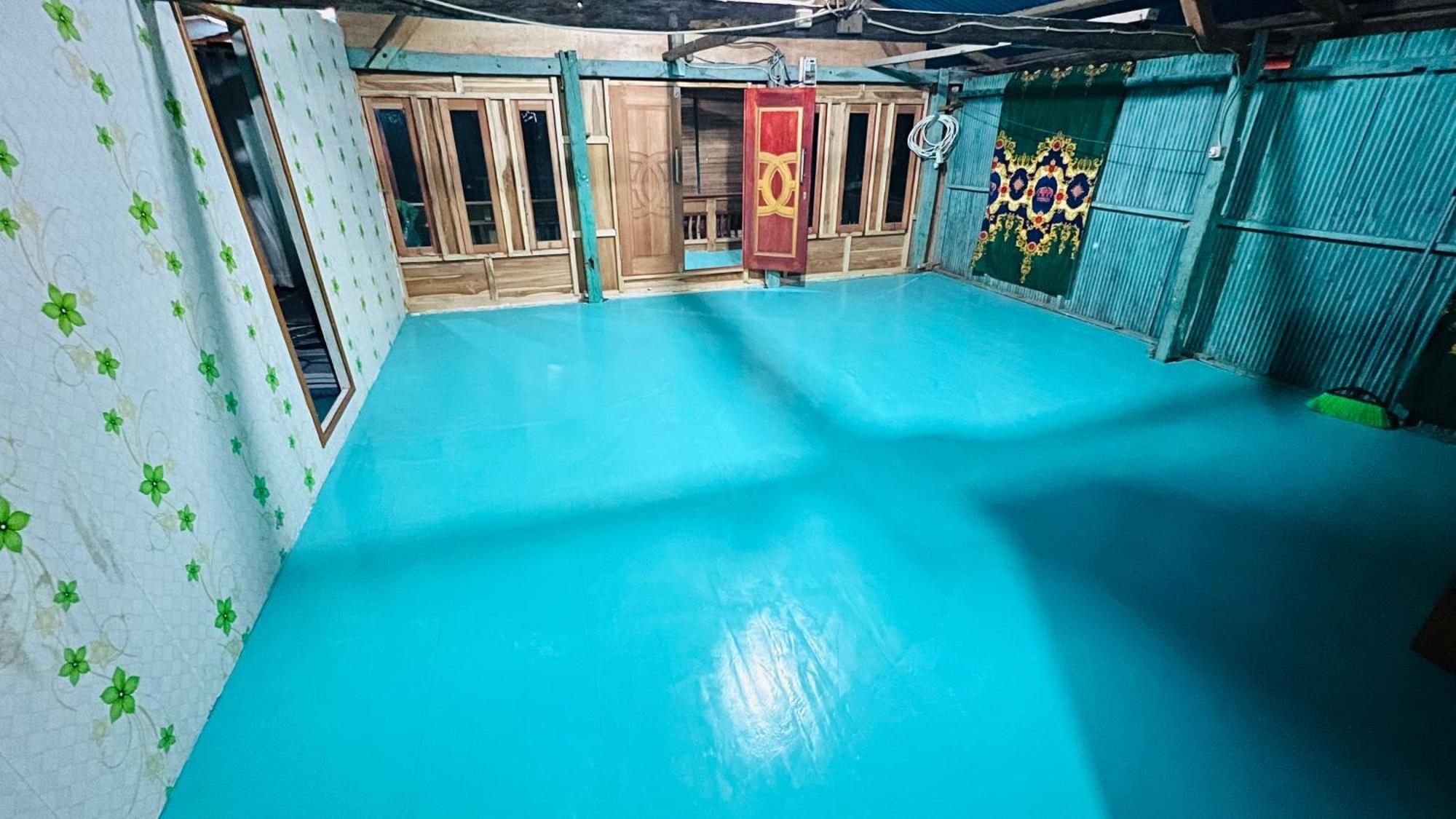 Jhuna Komodo Homestay Экстерьер фото