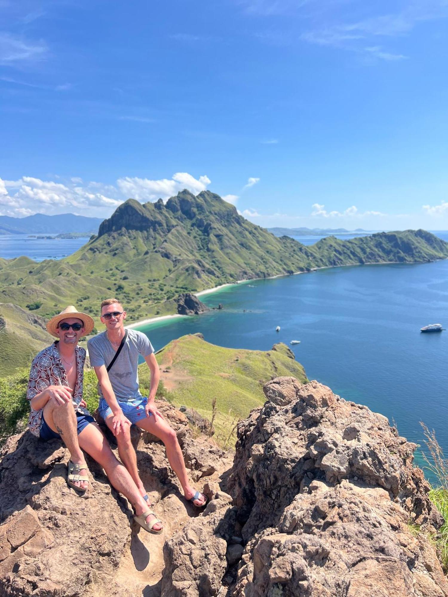 Jhuna Komodo Homestay Экстерьер фото