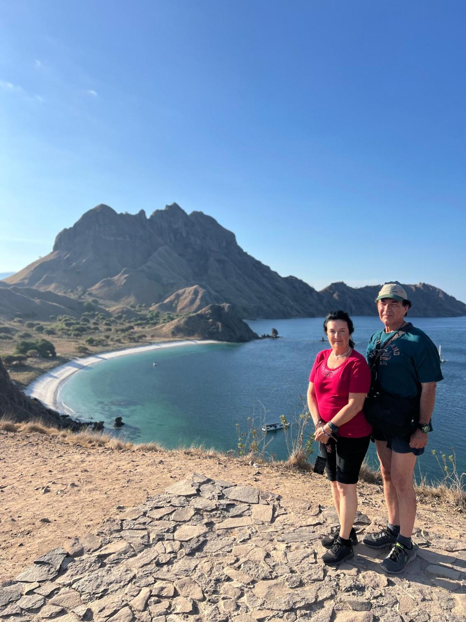 Jhuna Komodo Homestay Экстерьер фото