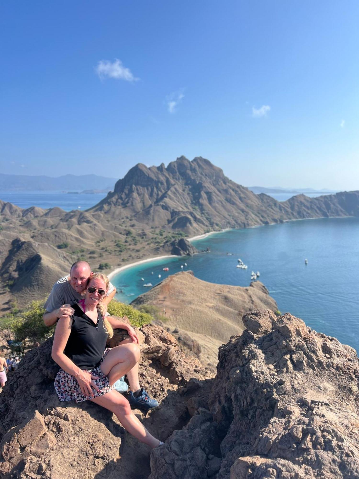 Jhuna Komodo Homestay Экстерьер фото