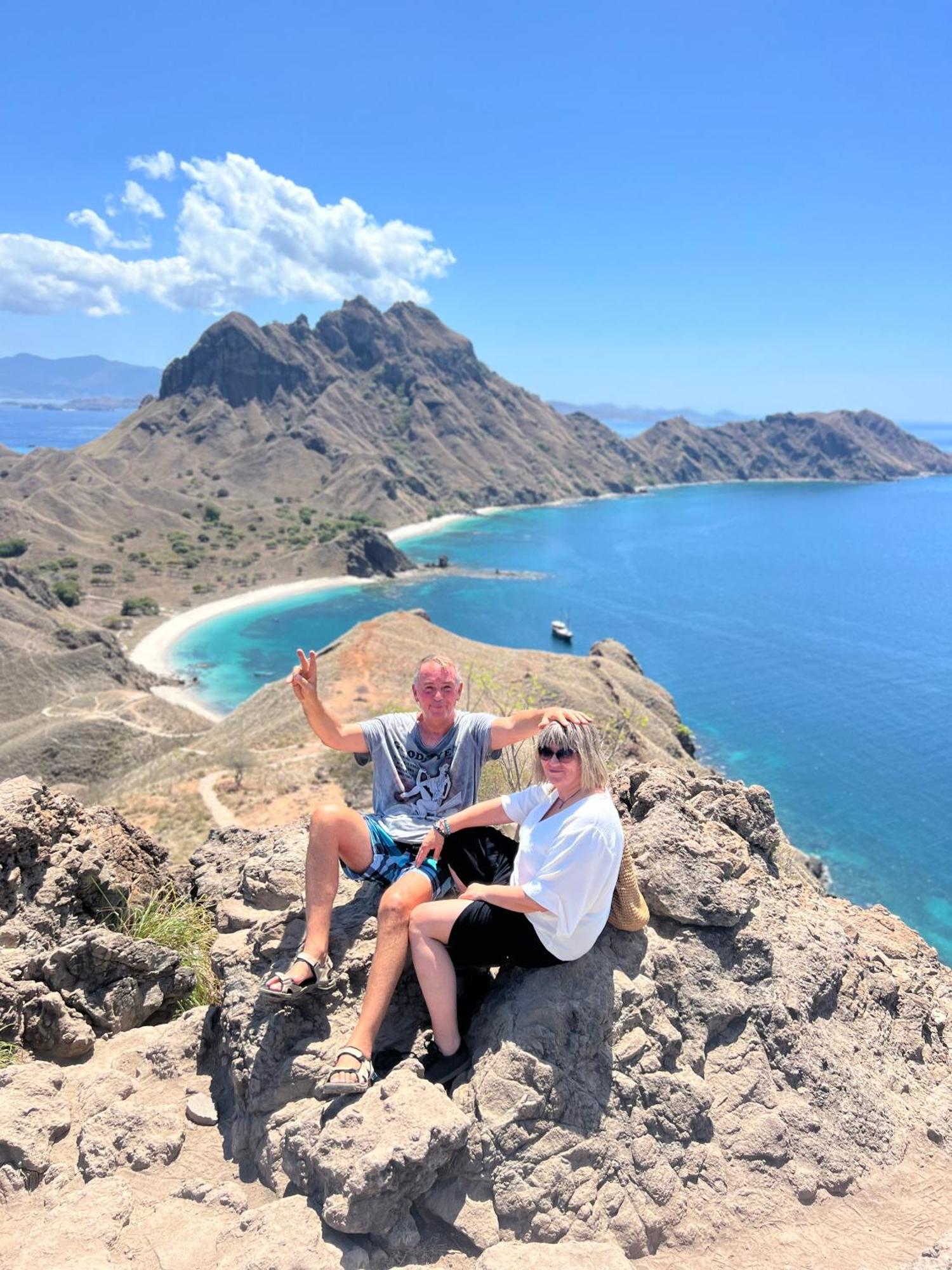 Jhuna Komodo Homestay Экстерьер фото